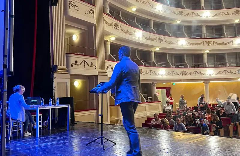 Interpretariato per eventi a Ferrara, fiere e congressi
